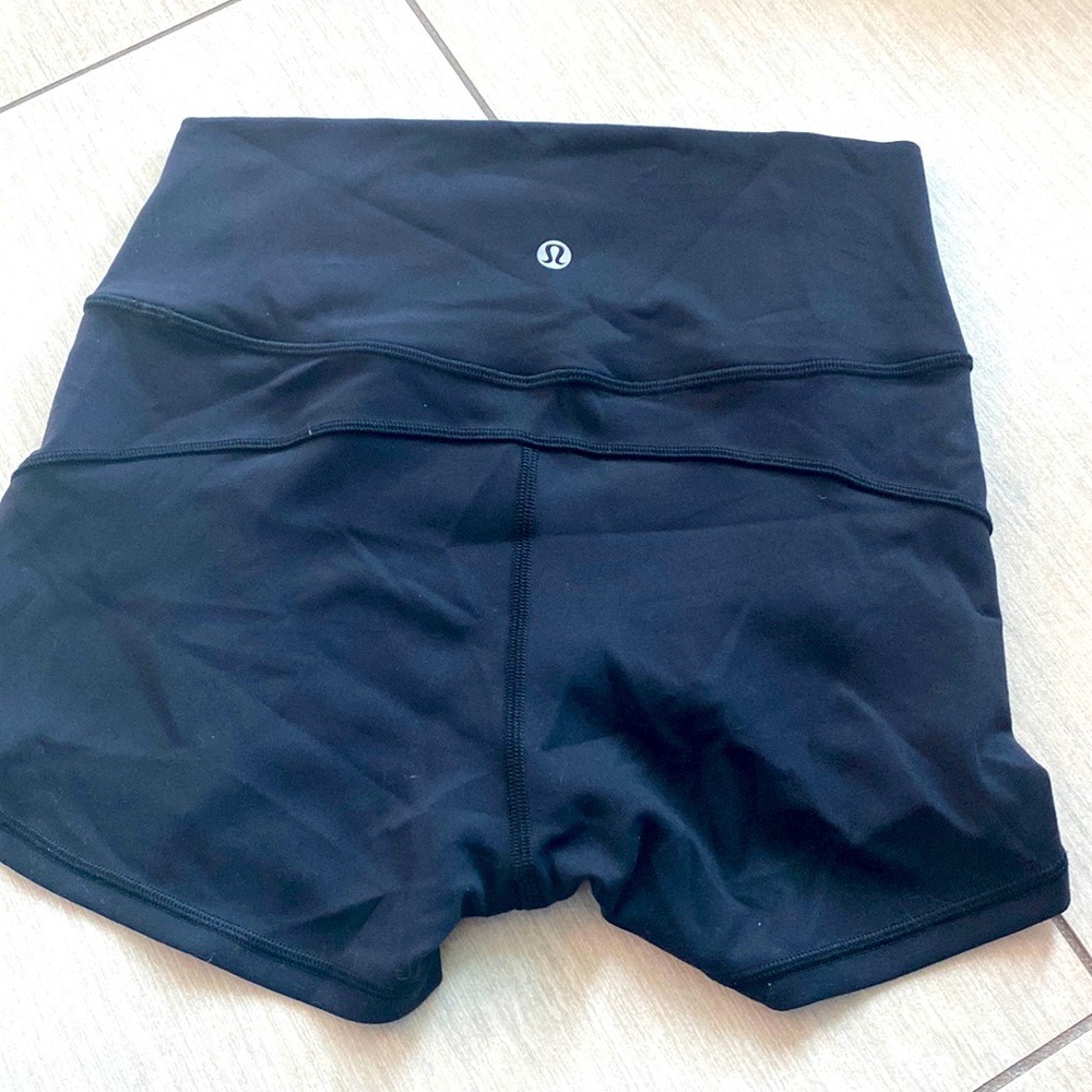 lululemon black shirt size 6
